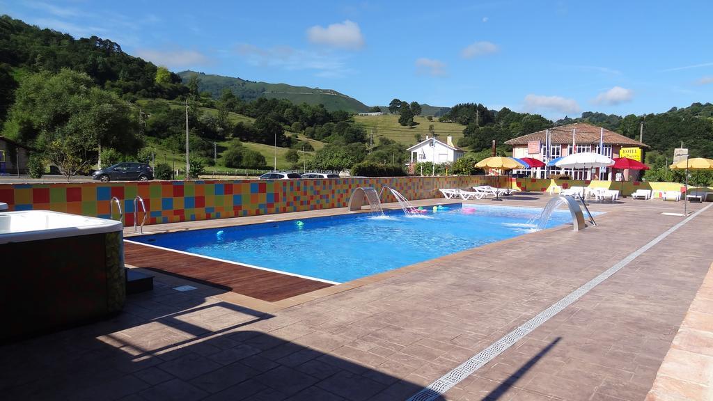 Conjunto Hotelero La Pasera Soto De Cangas Kültér fotó